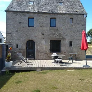 Les Charmantes Pierres Percees Ferienhaus Ploumilliau