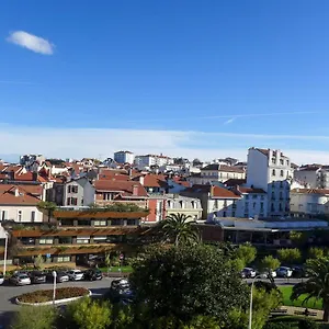 https://apartment-oceanic.biarritzhotels.info